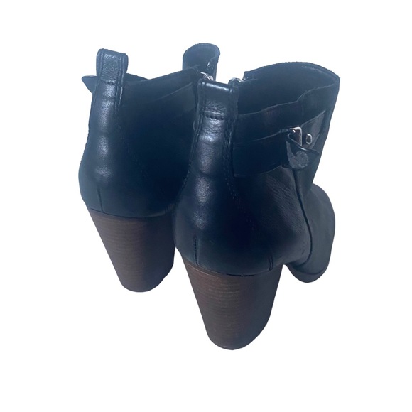 Coach black leather ankle bootie size 7.5 (SH11) - Picture 9 of 13
